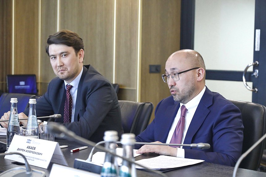 Встреча Председателя Комитета по физической культуре и спорту Олега Матыцина с делегацией посольства республики Казахстан