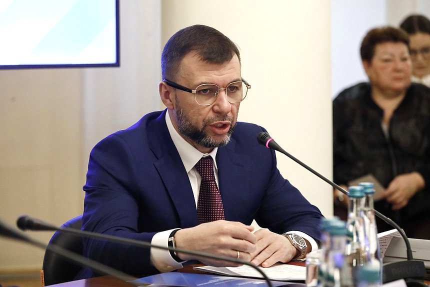 Глава Донецкой Народной Республики Денис Пушилин. Сессия «Пространственное развитие в контексте социально-экономических вызовов»