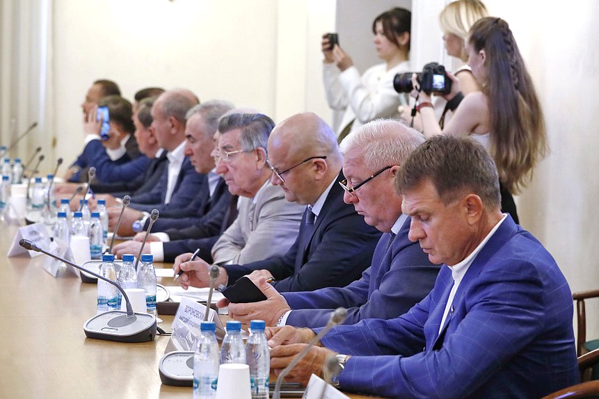 Комитет по транспорту и развитию транспортной инфраструктуры