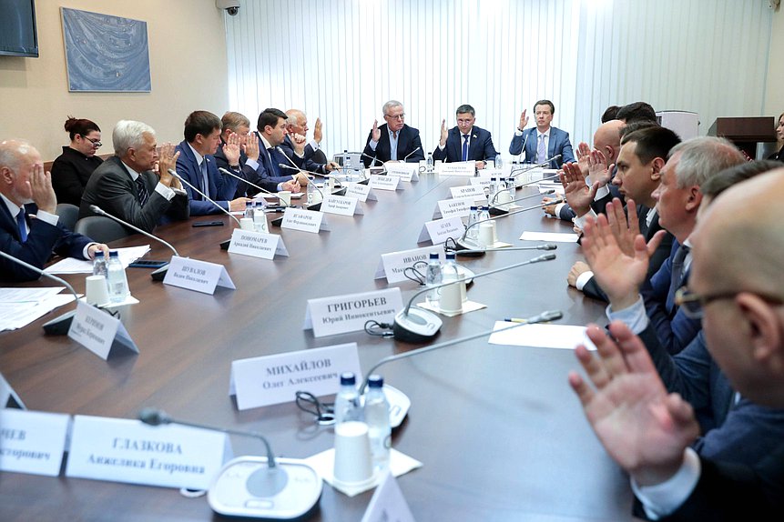 Заседание Комитета по экологии, природным ресурсам и охране окружающей среды