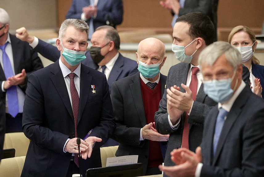 Член Комитета по обороне Александр Самокутяев