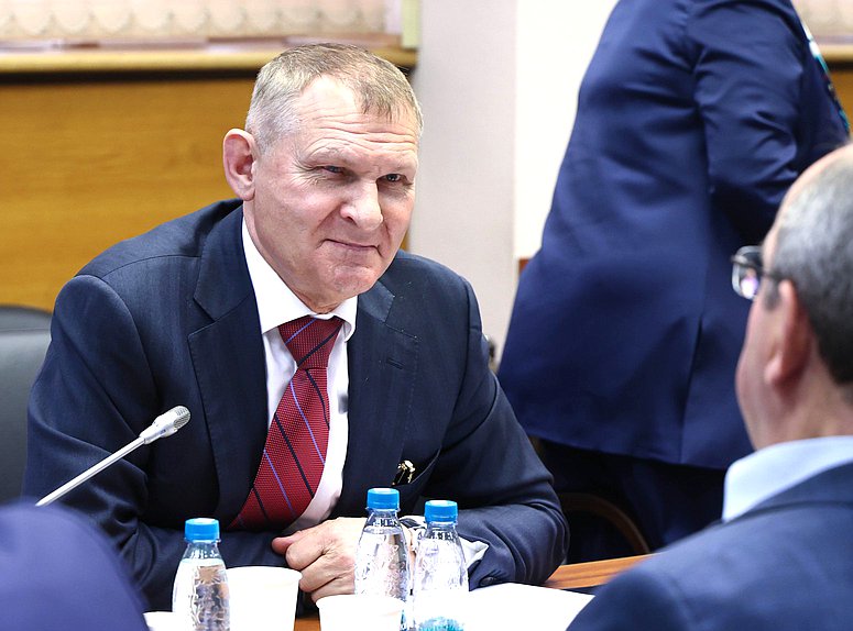 Член Комитета по бюджету и налогам Вячеслав Фомичев