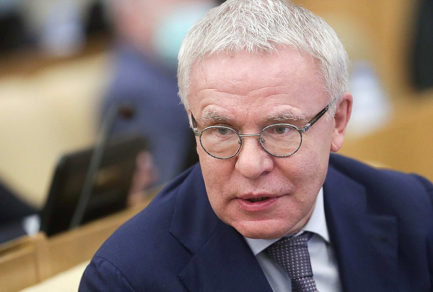 Первый заместитель Председателя Комитета по физической культуре, спорту, туризму и делам молодежи Вячеслав Фетисов