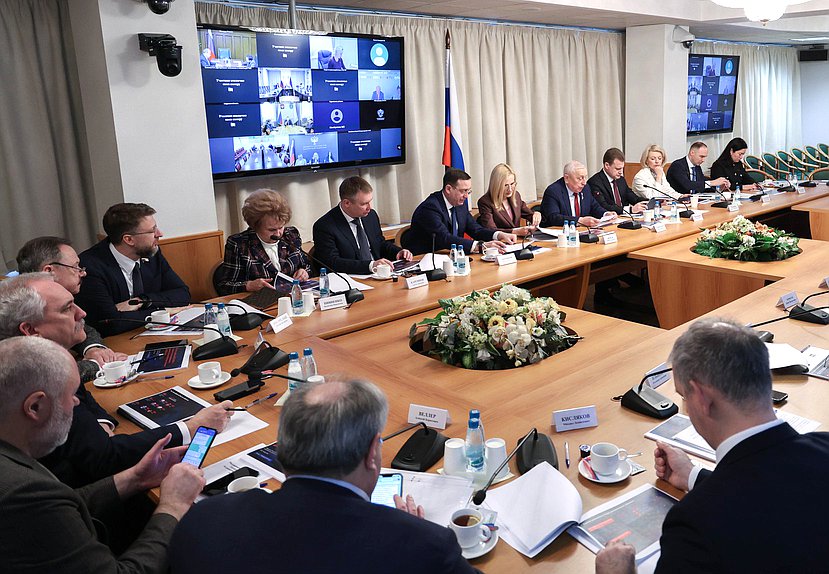 Заседание Комитета по развитию Дальнего Востока и Арктики с участием Министра по развитию Дальнего Востока и Арктики Алексея Чекункова