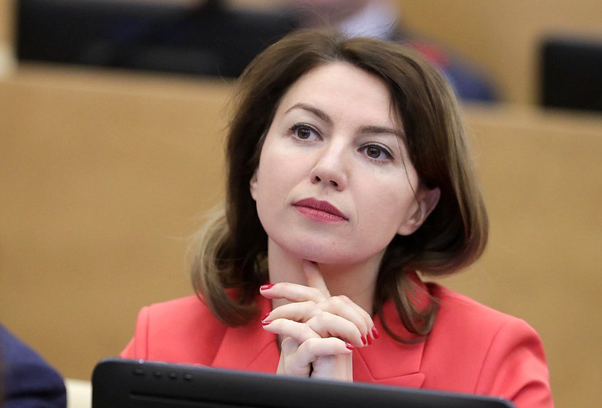 Первый заместитель Председателя Комитета по государственному строительству и законодательству Ирина Панькина