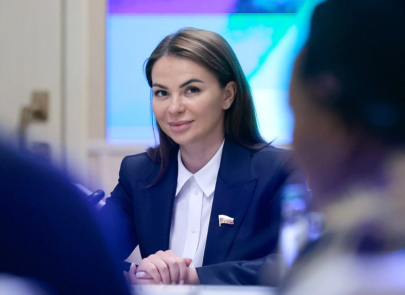 Член Комитета по просвещению Мария Харченко