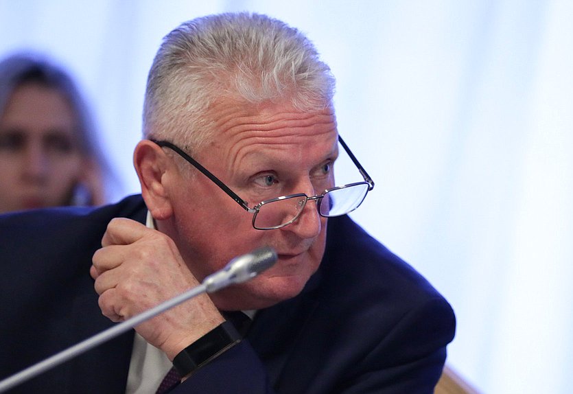 Круглый стол Комитета по аграрным вопросам на тему «Развитие кооперации и поддержка личных подсобных хозяйств: возможности самозанятости»