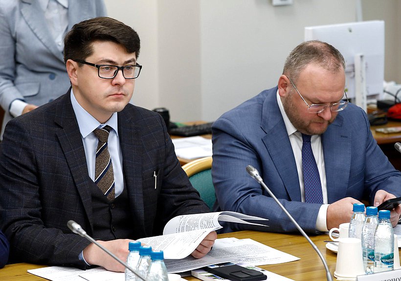 Заместитель Председателя Комитета по промышленности и торговле Александр Спиридонов