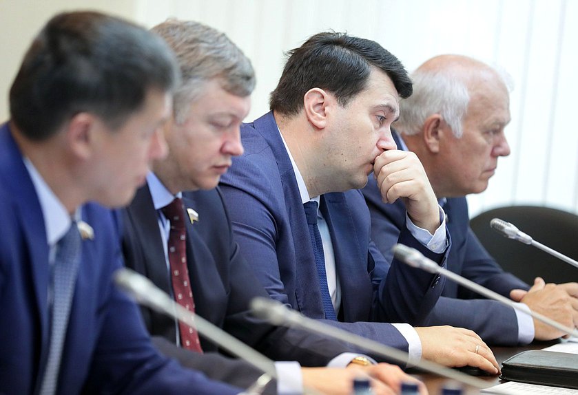 Заседание Комитета по экологии, природным ресурсам и охране окружающей среды