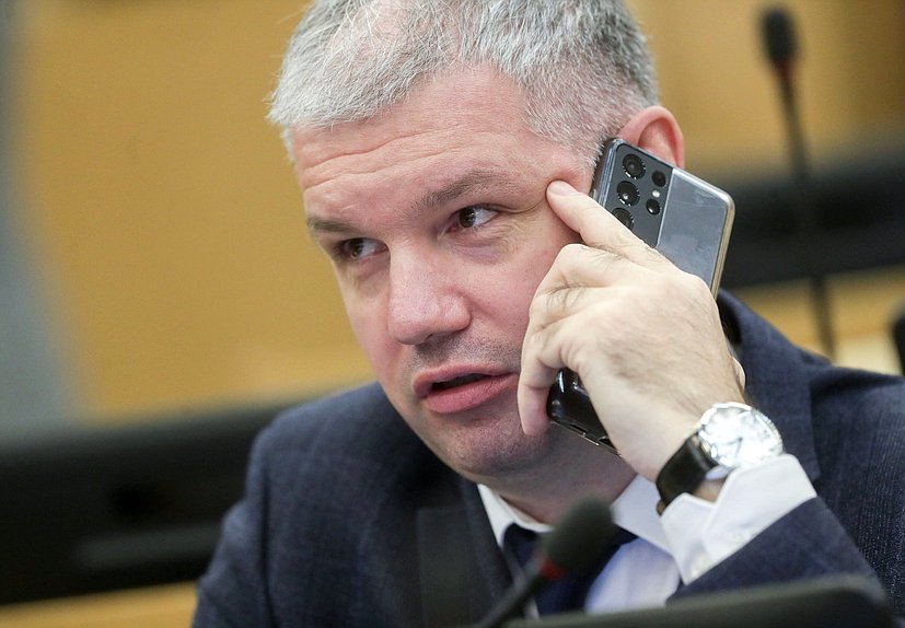 Член Комитета по региональной политике и местному самоуправлению Михаил Кисляков