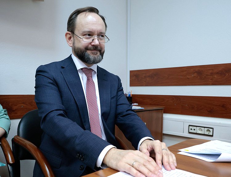 Аудитор Счетной палаты РФ Дмитрий Зайцев
