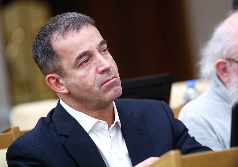 Первый заместитель Председателя Комитета по культуре Дмитрий Певцов