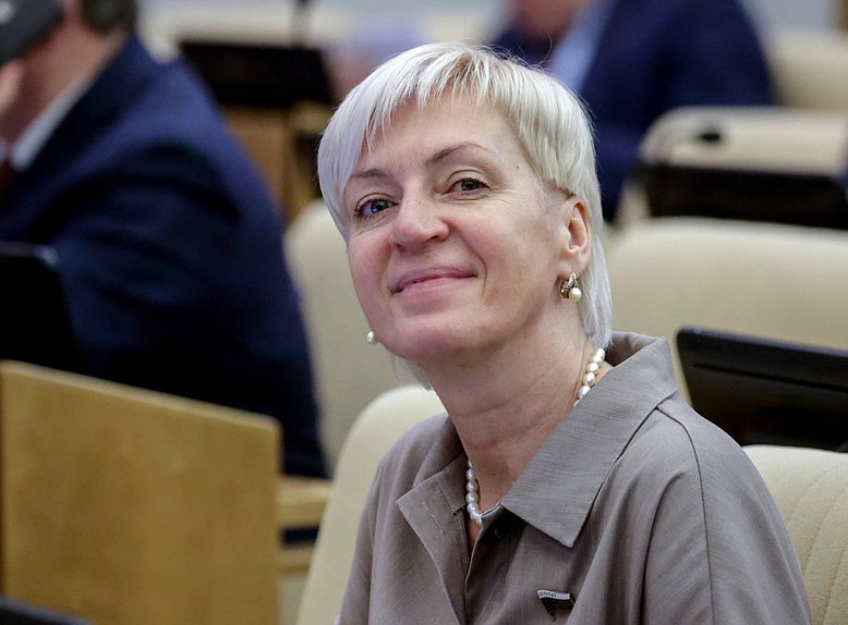 Заместитель Председателя Комитета по просвещению Ирина Ивенских