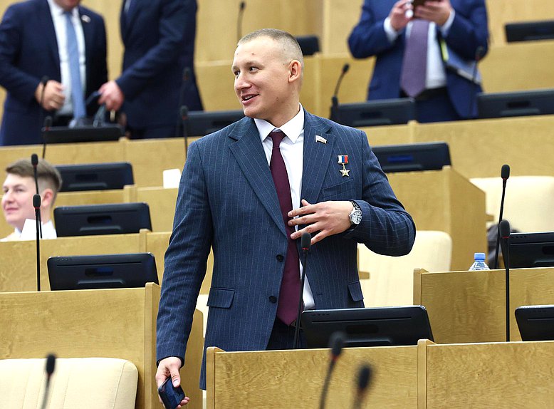 Член Комитета по молодежной политике Антон Старостин