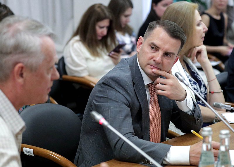 Председатель Комитета по труду, социальной политике и делам ветеранов Ярослав Нилов