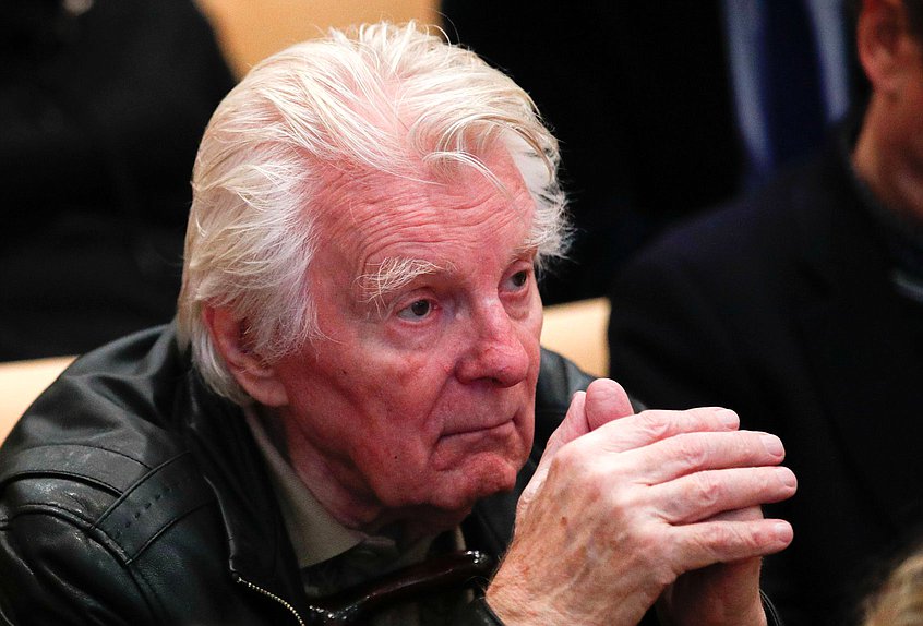 Актер Юрий Назаров