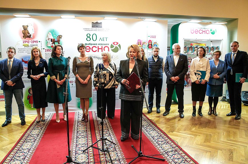 Председатель Комитета по вопросам семьи, женщин и детей Нина Останина