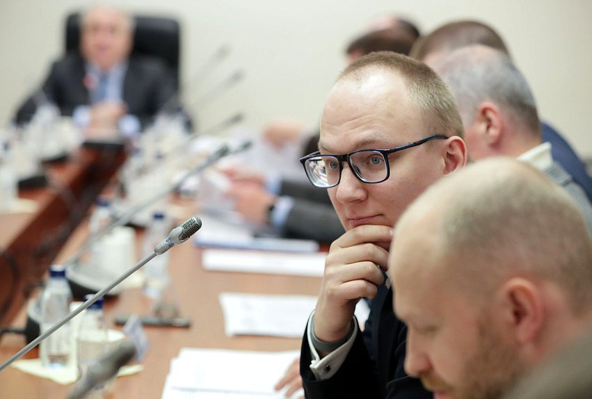 Круглый стол Комитета по энергетике на тему «О внесении изменений в ФЗ «Об электроэнергетике»