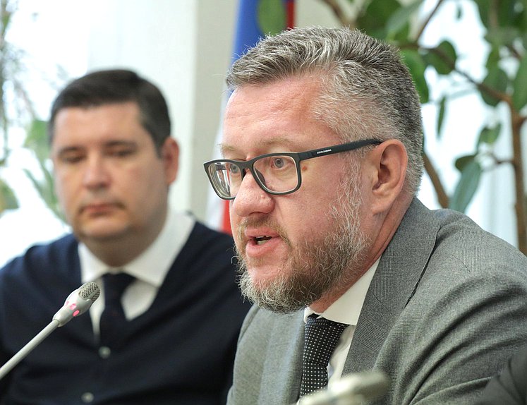 Заседание Комитета по молодежной политике