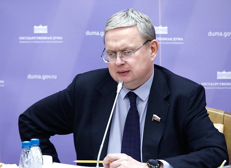 Заместитель Председателя Комитета по экономической политике Михаил Делягин