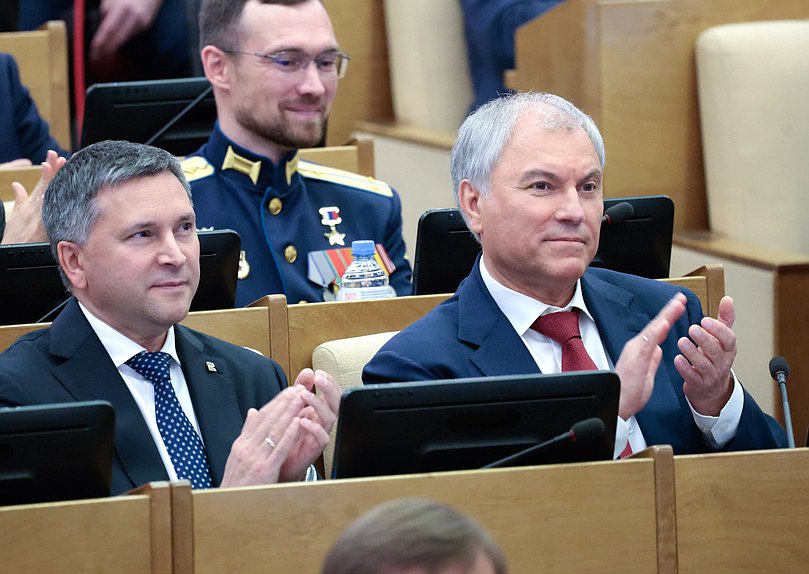 Руководитель фракции "Единая Россия" Дмитрий Кобылкин и член фракции Вячеслав Володин