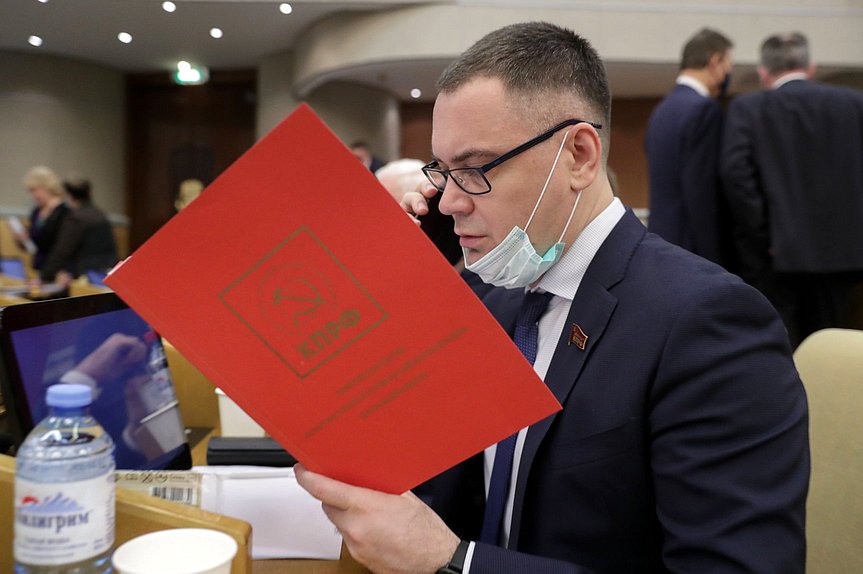 Заместитель Председателя Комитета по вопросам собственности, земельным и имущественным отношениям Алексей Корниенко