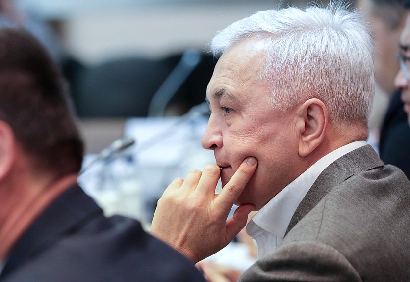 Член Комитета по экологии, природным ресурсам и охране окружающей среды Азат Ягафаров