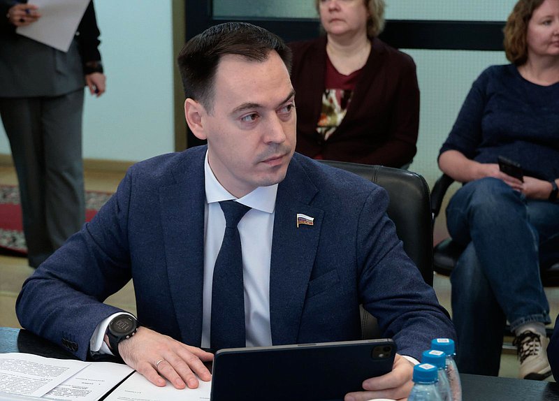 Член Комитета по цифровому развитию и искусственному интеллекту Дмитрий Шатунов