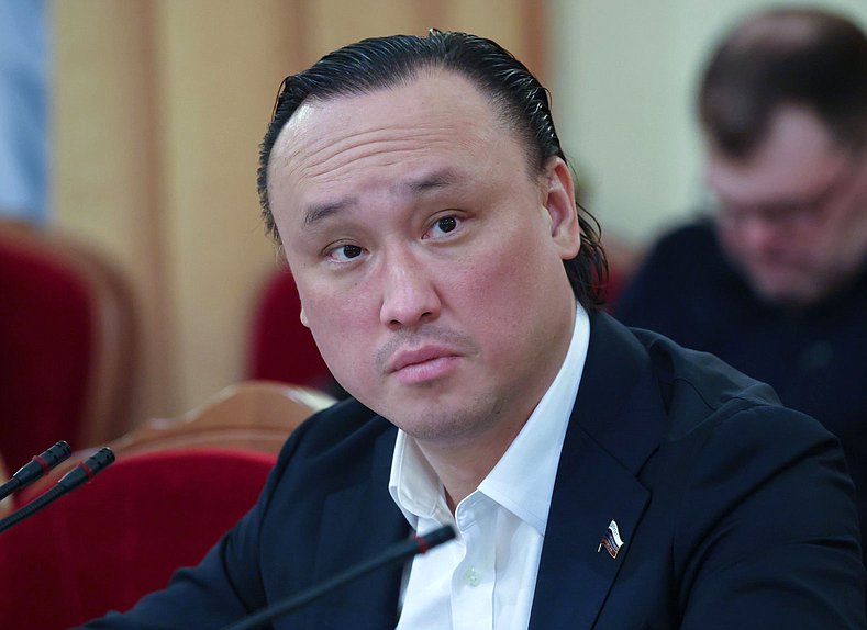 Председатель Комитета по туризму и развитию туристической инфраструктуры Сангаджи Тарбаев