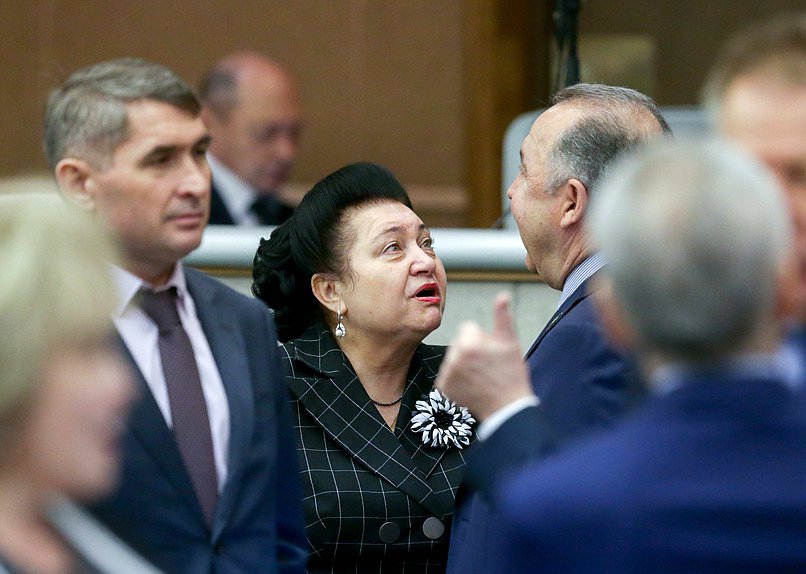 Член Комитета по контролю и Регламенту Раиса Кармазина
