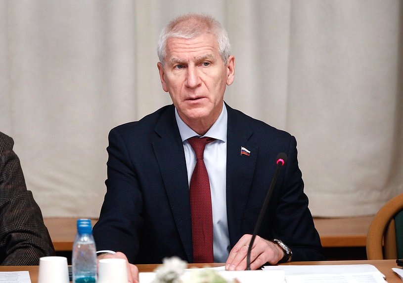 Председатель Комитета по физической культуре и спорту Олег Матыцин