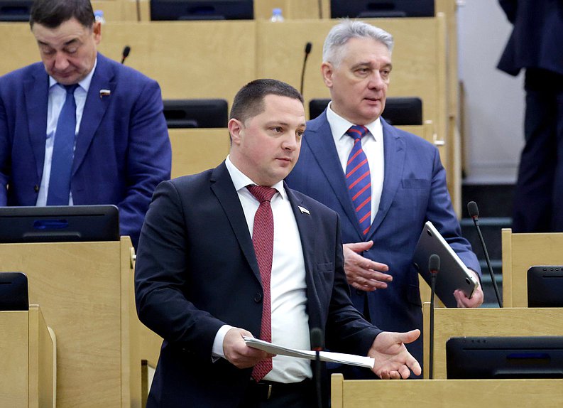 Член Комитета по государственному строительству и законодательству Дмитрий Новиков