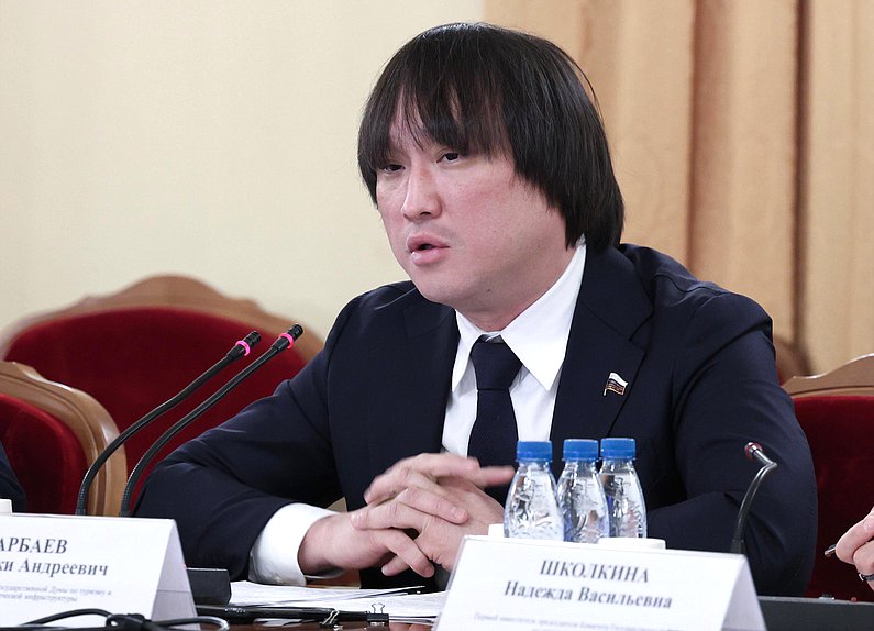 Председатель Комитета по туризму и развитию туристической инфраструктуры Сангаджи Тарбаев