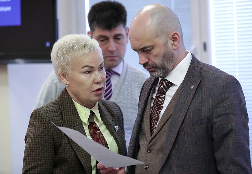 Член Комитета по физической культуре и спорту Рима Баталова и Первый заместитель Министра спорта РФ Азат Кадыров