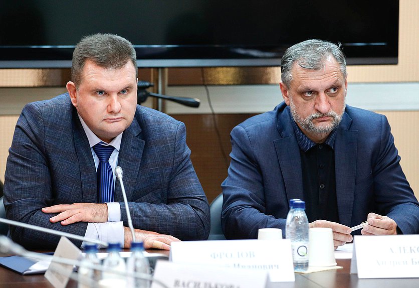 Заседание Комитета по экологии, природным ресурсам и охране окружающей среды