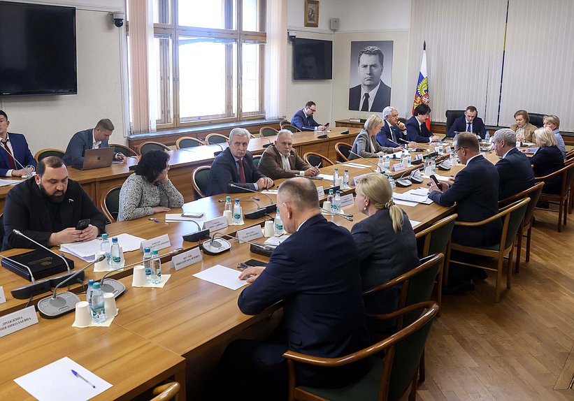 Заседание Комитета по охране здоровья с участием руководителя Роспотребнадзора — Главного санитарного врача РФ Анны Поповой