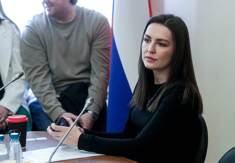 Член Комитета по просвещению Анна Скрозникова