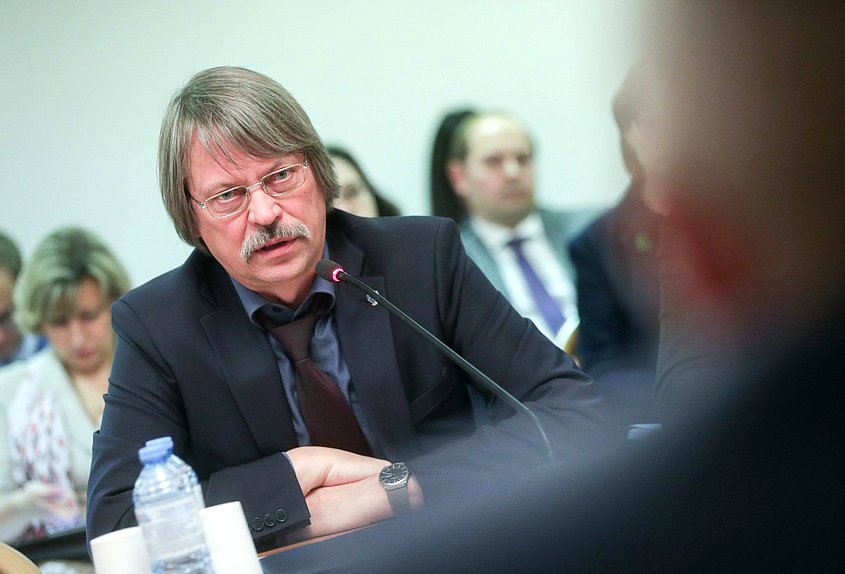 Глава Федерального агентства по недропользованию Евгений Киселев