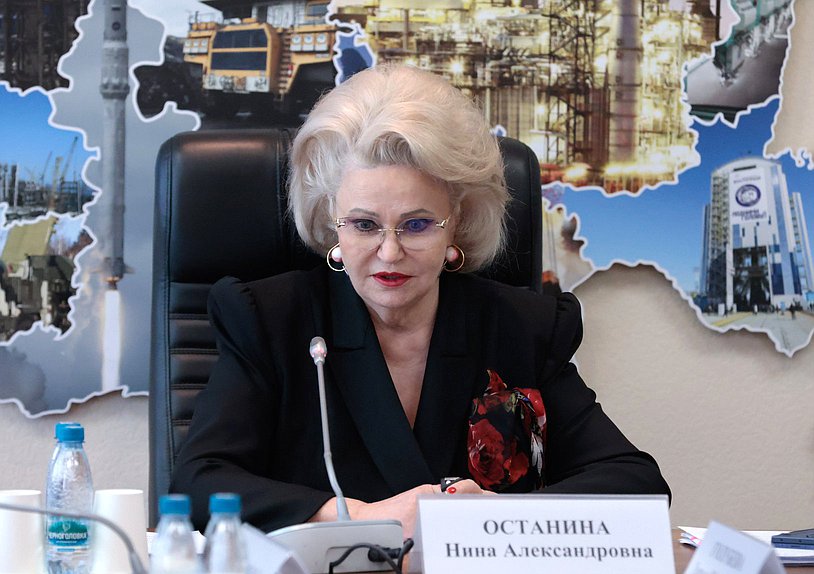 Председатель Комитета по защите семьи, вопросам отцовства, материнства и детства Нина Останина