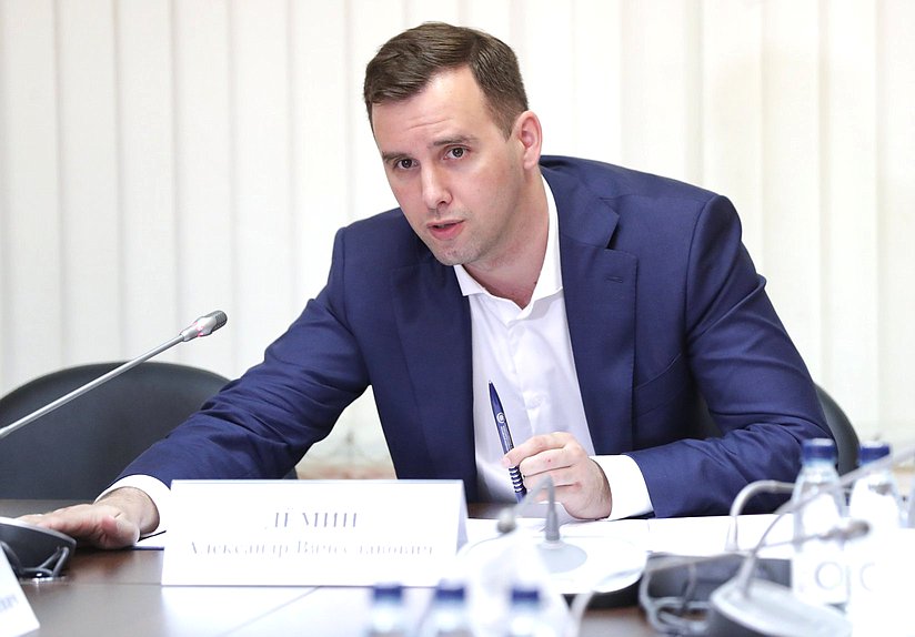Председатель Комитета по малому и среднему предпринимательству Александр Демин