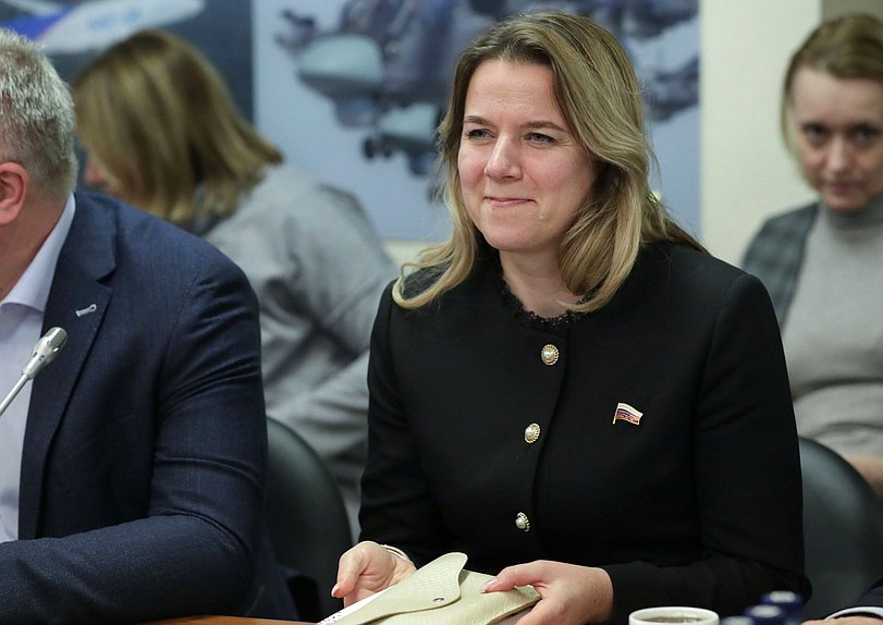 Член Комитета по вопросам семьи, женщин и детей Ольга Коробова