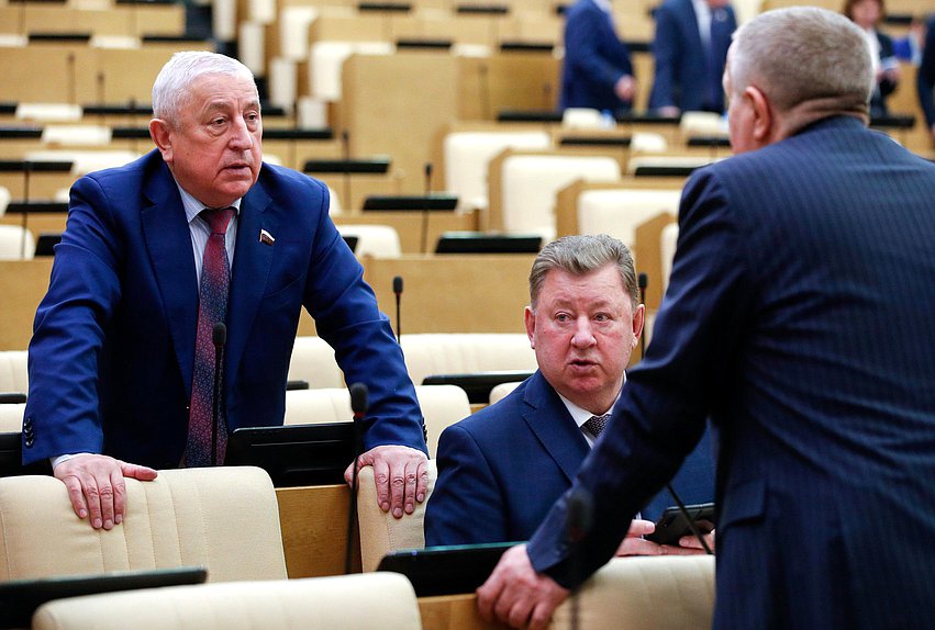 Председатель Комитета по развитию Дальнего Востока и Арктики Николай Харитонов и Председатель Комитета по аграрным вопросам Владимир Кашин