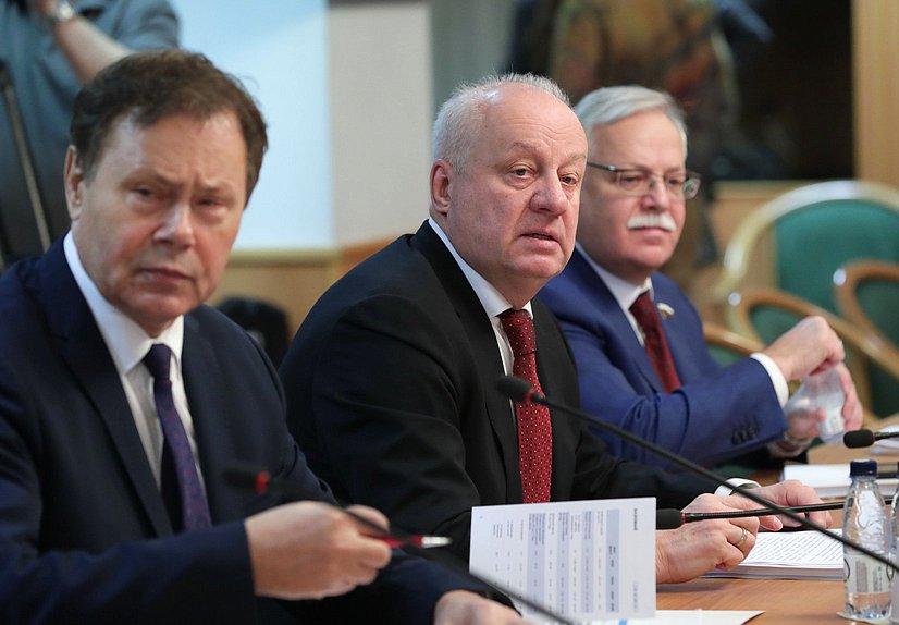 Совместное заседание Комитетов по финансовому рынку, по бюджету и налогам и по экономической политике, посвященное рассмотрению основных направлений единой государственной денежно-кредитной политики на 2023 г. и период 2024–2025 гг