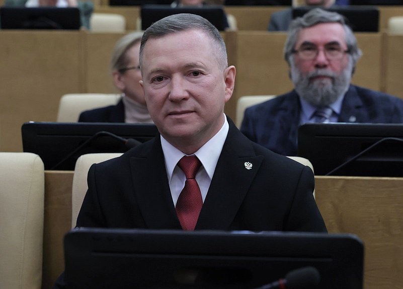 Парламентские слушания на тему «О развитии отраслей легкой промышленности в РФ»