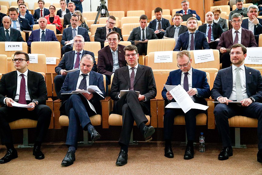 Первый заместитель Председателя Комитета по экономической политике Денис Кравченко