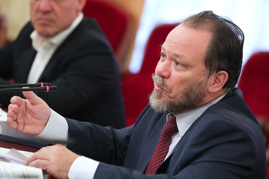 Первый заместитель Председателя Комитета по культуре Александр Шолохов