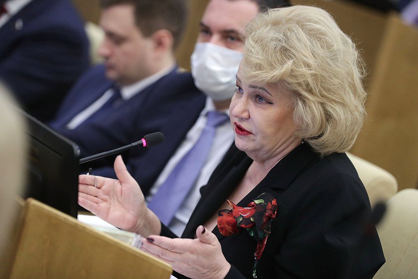 Председатель Комитета по вопросам семьи, женщин и детей Нина Останина