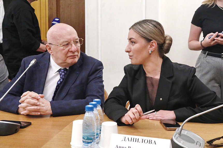 Заседание рабочей группы Государственной Думы о создании оптимальных условий для расширения направлений реабилитации участников СВО