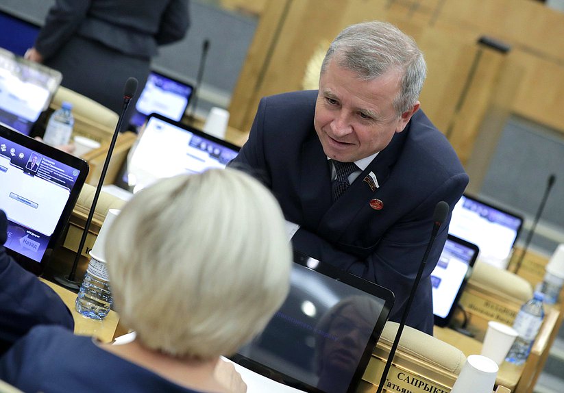 Член Комитета по обороне Владимир Богодухов