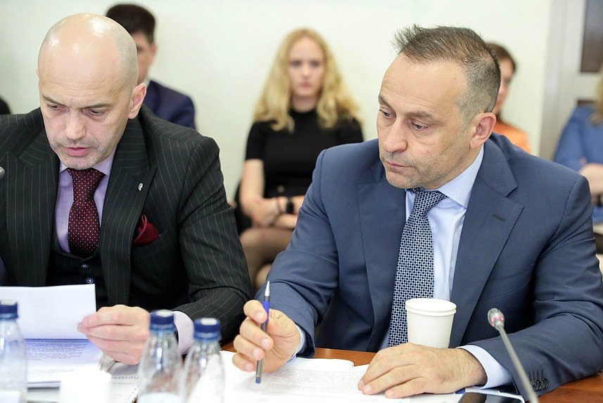 Председатель Комитета по физической культуре и спорту Дмитрий Свищев